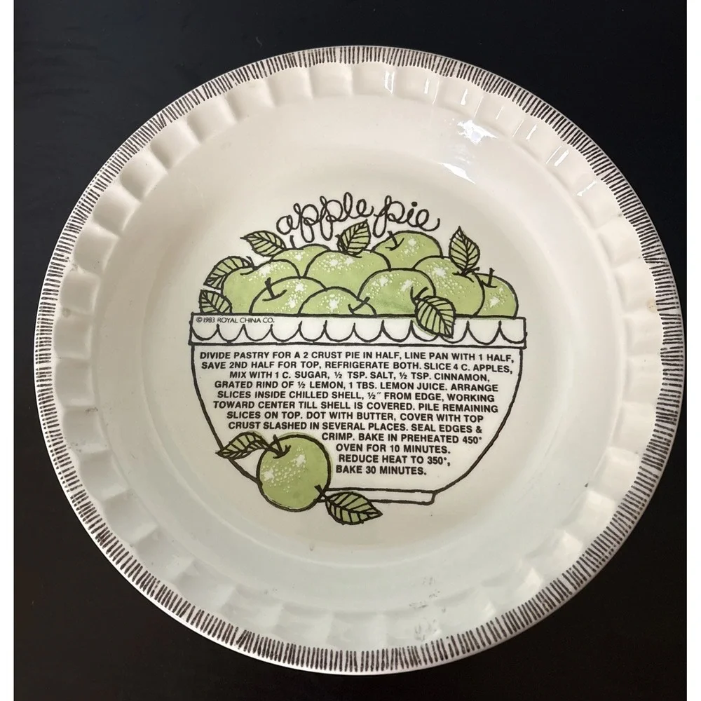 Vintage 1983 Royal China Country Harvest APPLE PIE Recipe BAKING Pie Plate USA